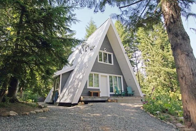 2 of 44 - 5461 Grouse Rd, Courtenay, BC