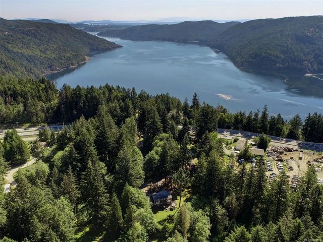 2 of 73 - 300 Meadow Way, Malahat, BC