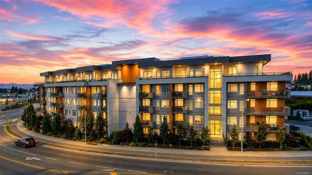 6540 Metral Dr 207, Nanaimo