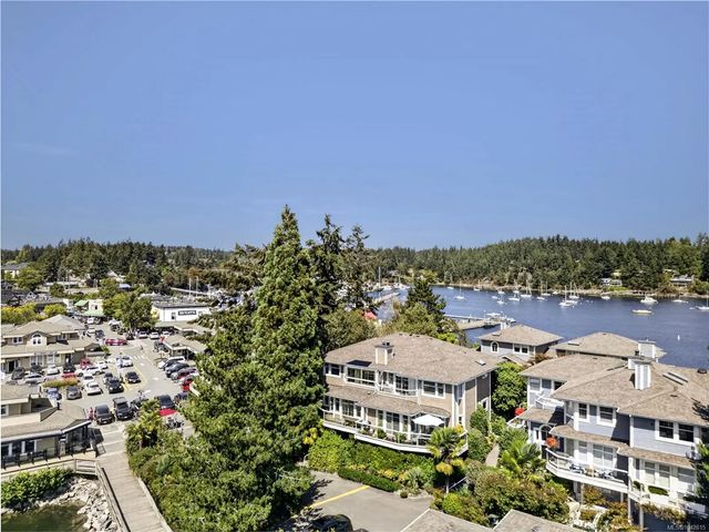 3 of 49 - 111 Fulford-ganges Rd 3, Salt Spring, BC