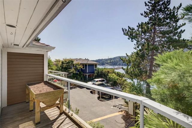 4 of 49 - 111 Fulford-ganges Rd 3, Salt Spring, BC