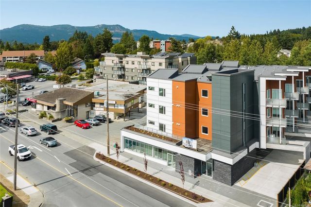 2 of 34 - 7098 Wallace Dr 203, Central Saanich, BC