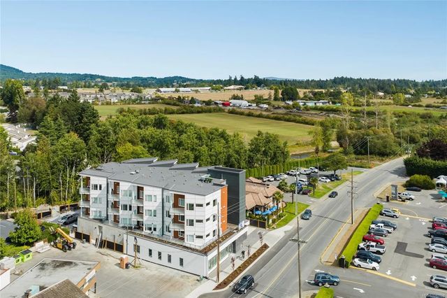 3 of 34 - 7098 Wallace Dr 203, Central Saanich, BC