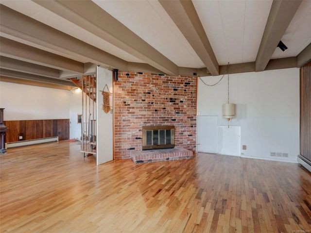 3 of 32 - 1232 Richardson St, Victoria, BC