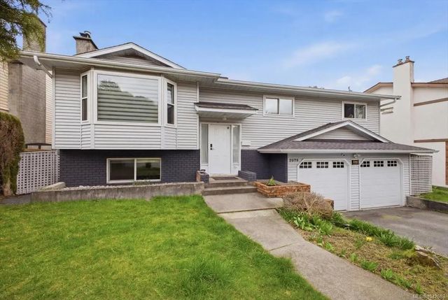 5 of 73 - 2079 Bay St, Nanaimo, BC