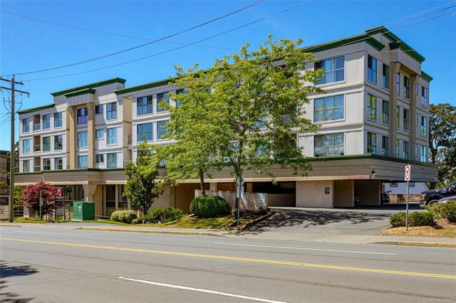 2 of 29 - 3460 Quadra St 409, Saanich, BC