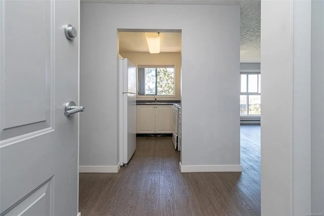5 of 29 - 3460 Quadra St 409, Saanich, BC