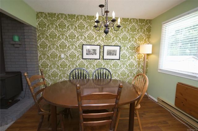 5 of 10 - 603 Johnstone Rd, Parksville, BC