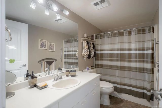 4 of 40 - 9958 Daniel St 202, Chemainus, BC