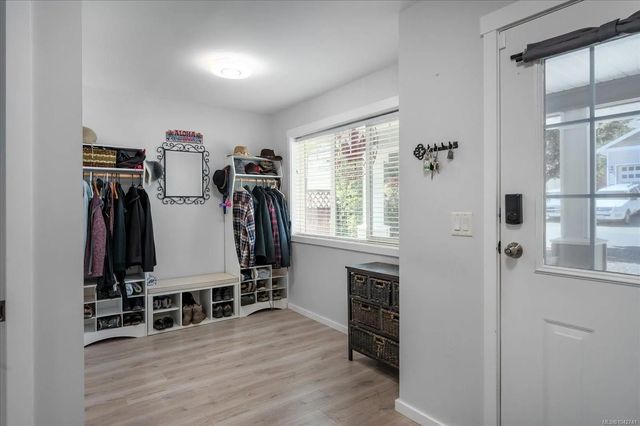 3 of 58 - 621 Oakwood Rd, Ladysmith, BC