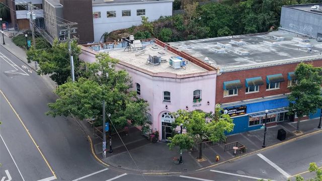 2 of 43 - 499 Wallace St, Nanaimo, BC