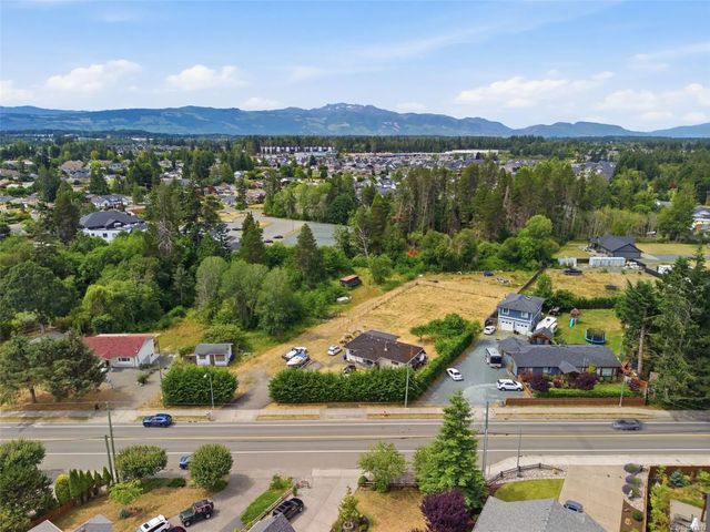 3 of 24 - 617 Temple St, Parksville, BC