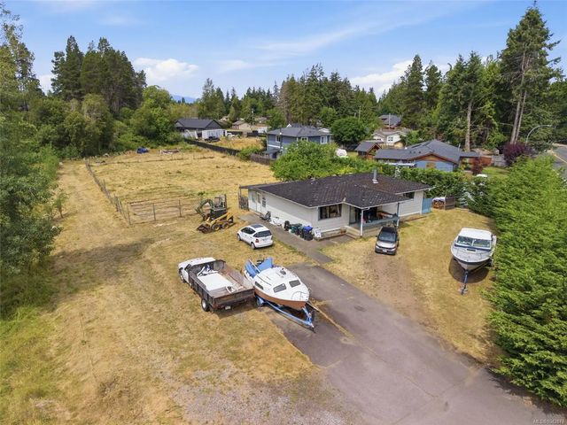 5 of 24 - 617 Temple St, Parksville, BC