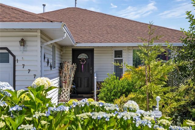 1777 Latimer Rd, Nanaimo