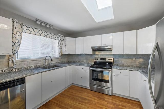 3 of 20 - 1777 Latimer Rd, Nanaimo, BC