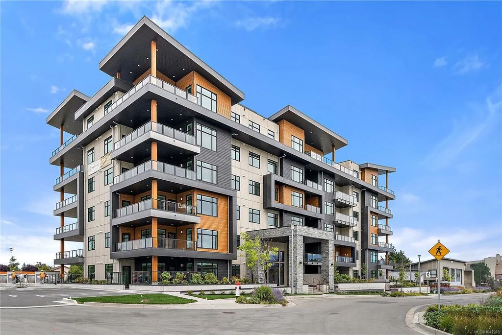 2520 Hackett Cres 403, Central Saanich