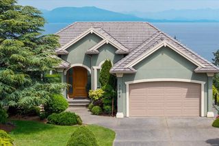 3709 Glen Oaks Dr, Nanaimo