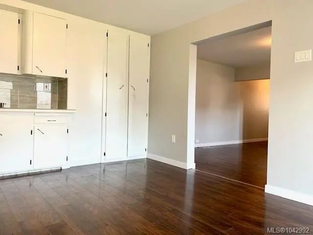 4 of 18 - 706 Haliburton St, Nanaimo, BC