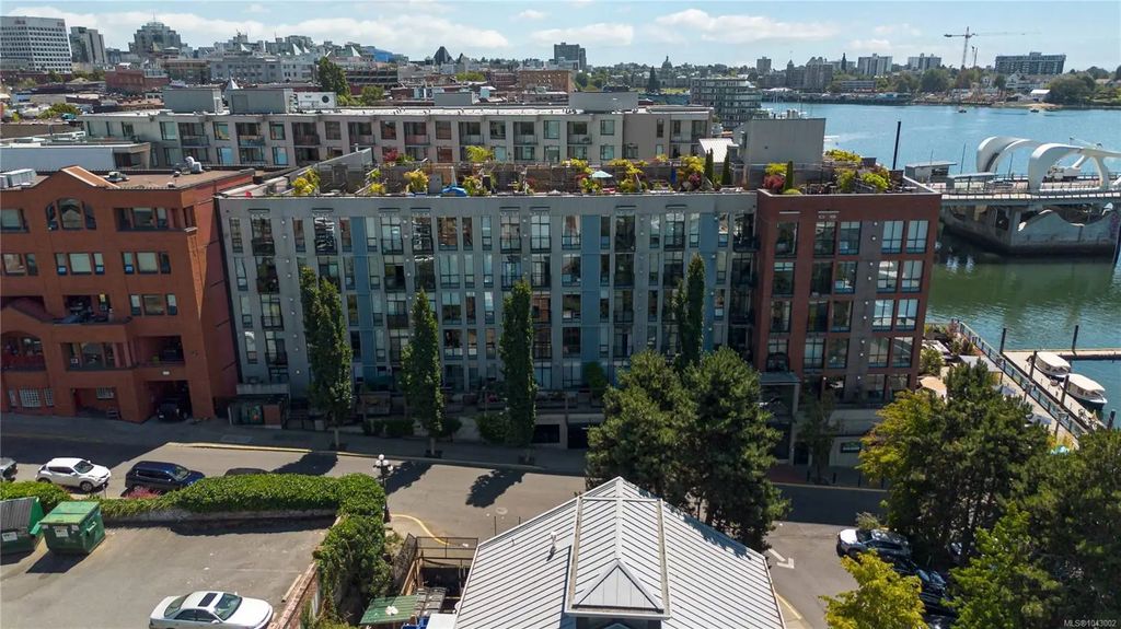 409 Swift St 117, Victoria