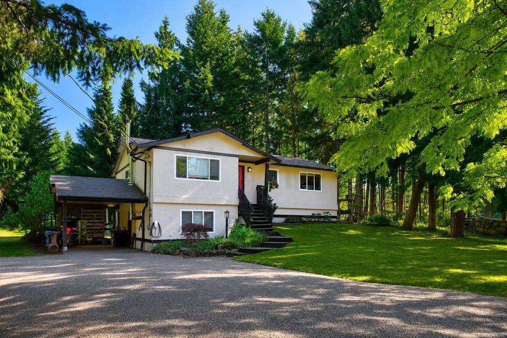 2400 Ravenhill Rd, Shawnigan Lake