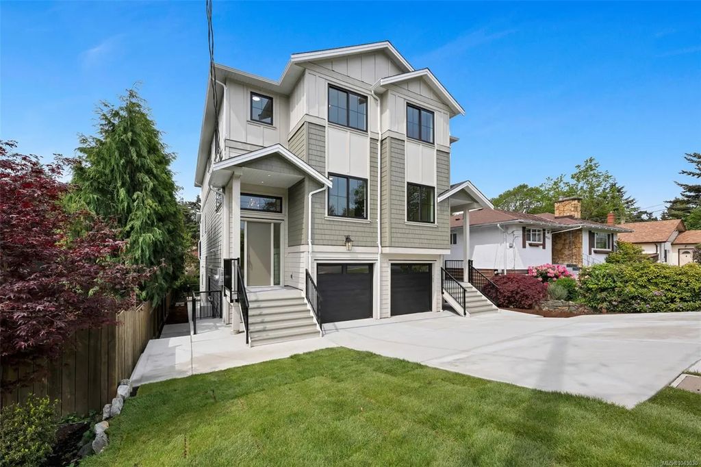 4016 Wiseton St C, Saanich