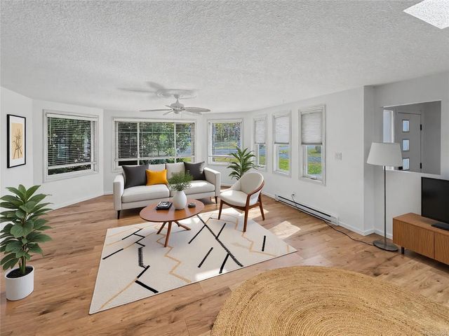 3 of 19 - 151 Cooper Pl, Parksville, BC