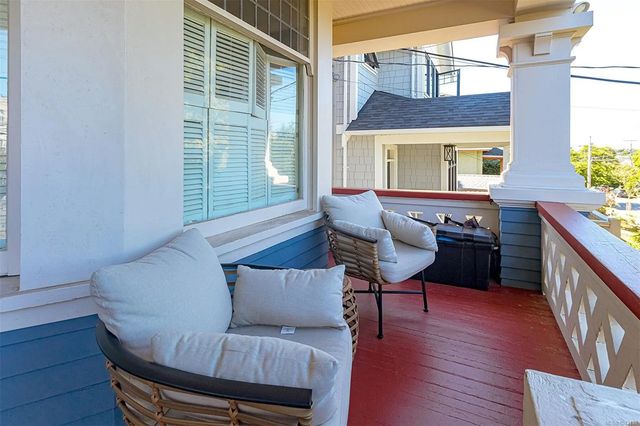4 of 71 - 337 Moss St, Victoria, BC