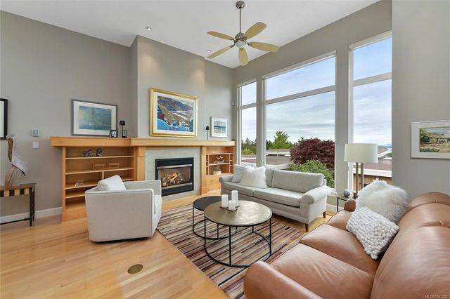 5 of 58 - 763 Sayward Hill Terr, Saanich, BC