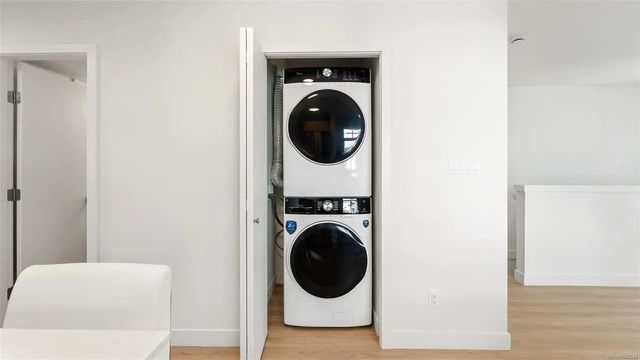 5 of 17 - 4201 Tyndall Ave 5202, Saanich, BC