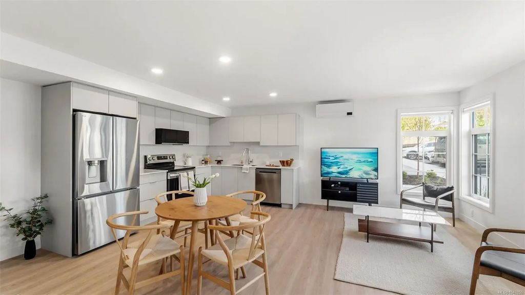 4201 Tyndall Ave 6103, Saanich