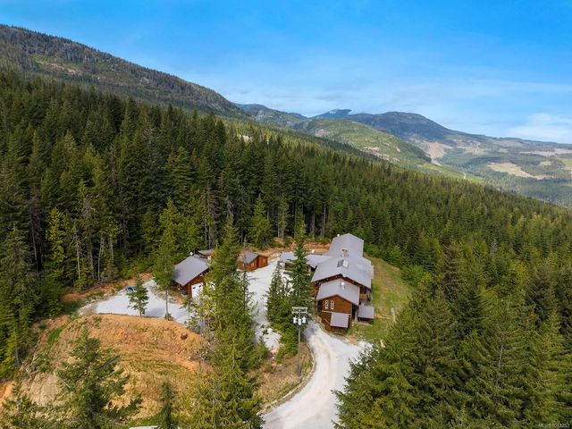 4 of 66 - 8100 Forbidden Plateau Rd, Courtenay, BC