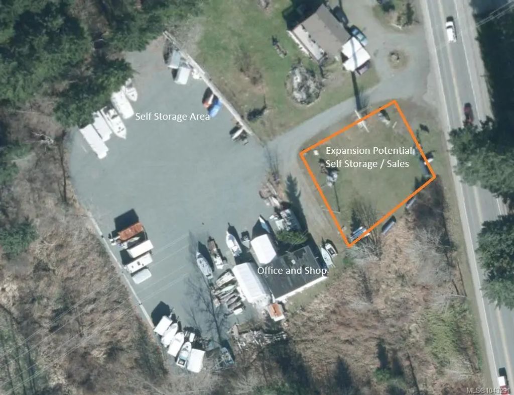 4767 Island Hwy N, Courtenay