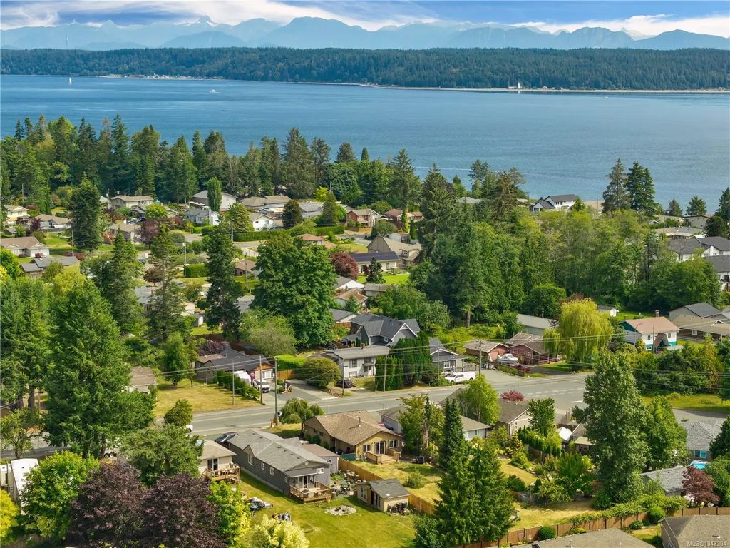 221 Hilchey Rd, Campbell River
