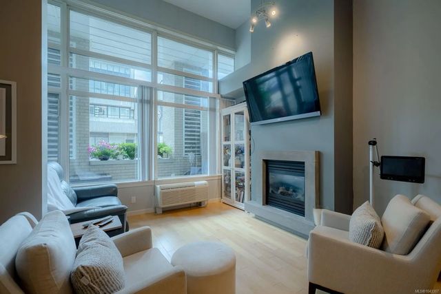 5 of 61 - 38 Front St 103, Nanaimo, BC