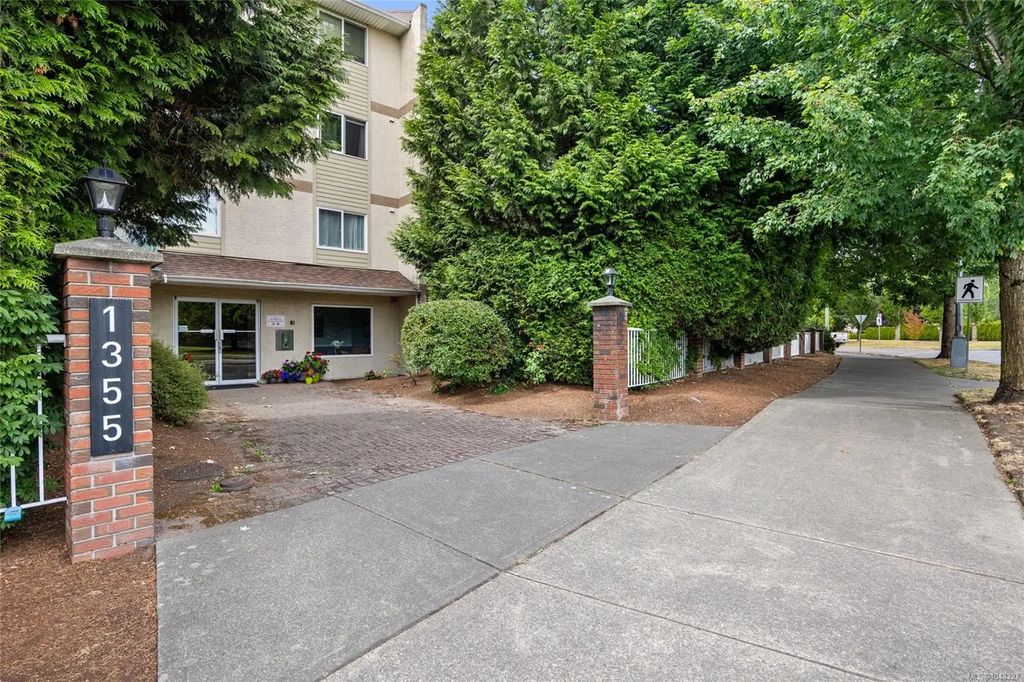 1355 Cumberland Rd 103, Courtenay