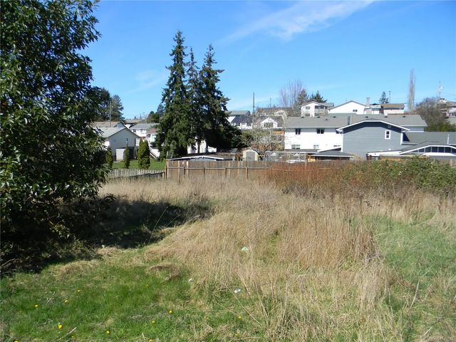 2 of 3 - 2202 Meredith Rd, Nanaimo, BC