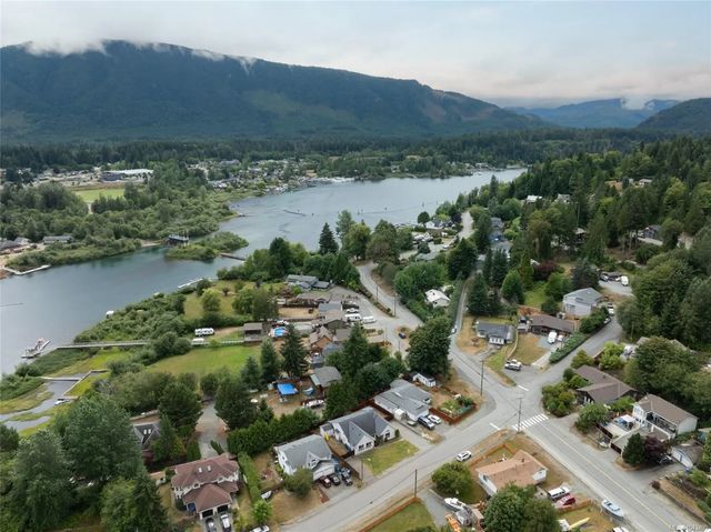 3 of 48 - 108 River Rd, Lake Cowichan, BC