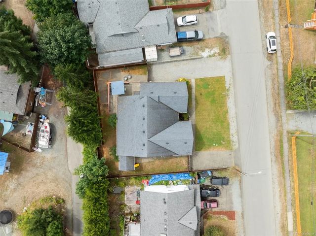 4 of 48 - 108 River Rd, Lake Cowichan, BC