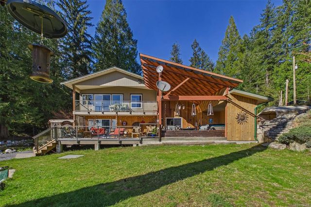2 of 97 - 1361 Bodington Rd, Whaletown, BC