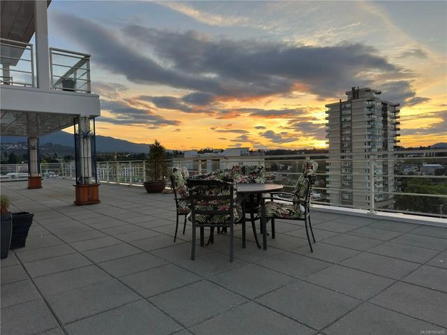 2 of 58 - 38 Front St 805, Nanaimo, BC