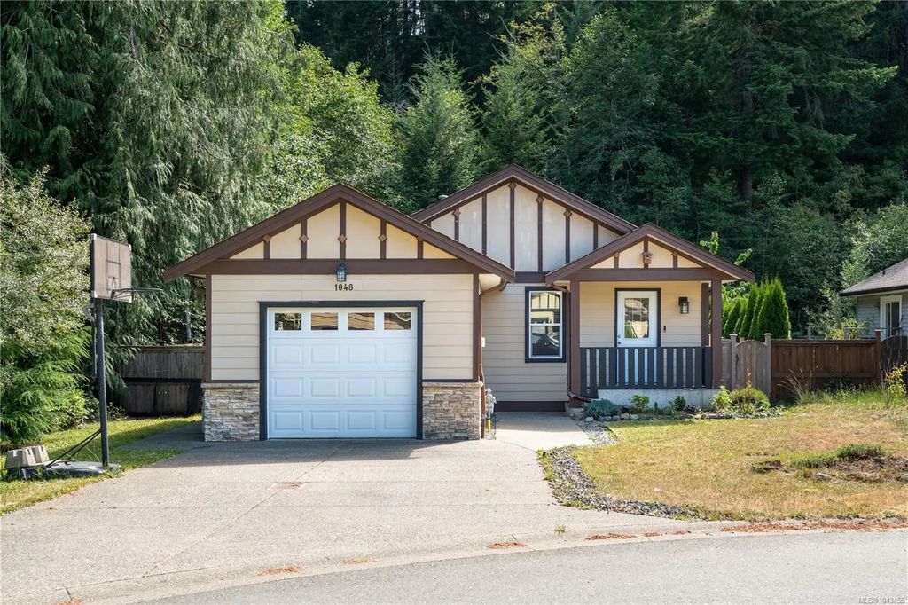 1048 Fitzgerald Rd, Shawnigan Lake