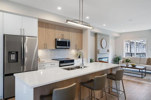2 of 56 - 1209 Arcadiawood Crt, Langford, BC