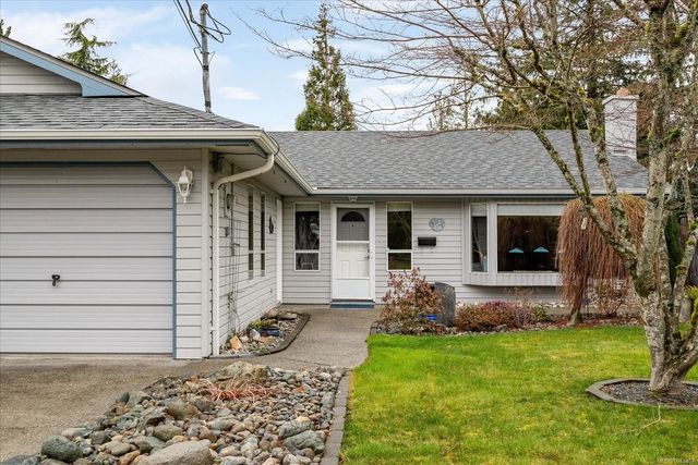 2 of 45 - 492 Aquila Pl, Parksville, BC