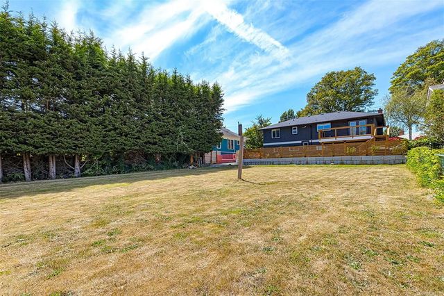 5 of 20 - 3141 Balfour Ave, Victoria, BC