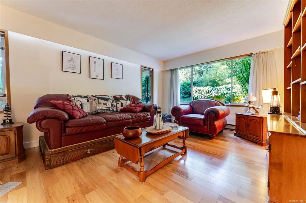 1970 Lands End Rd, North Saanich