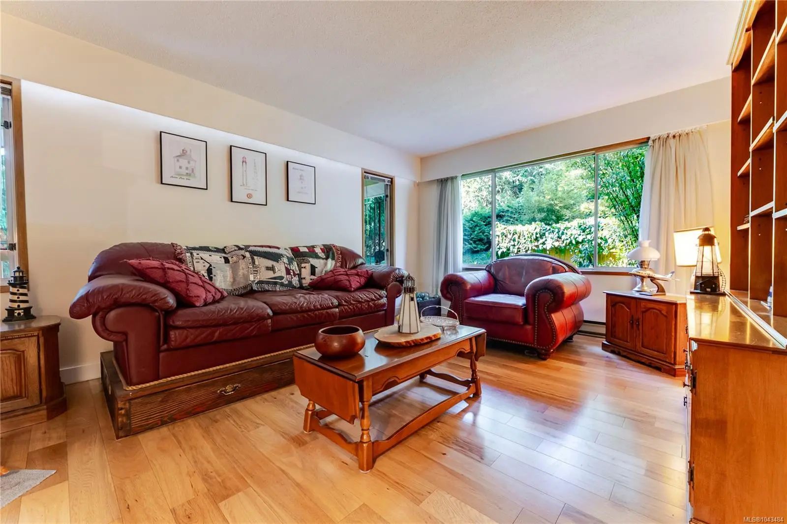 Residential Real Estate for Sale at 1970 Lands End Rd in the city of North Saanich by MLS #1043484