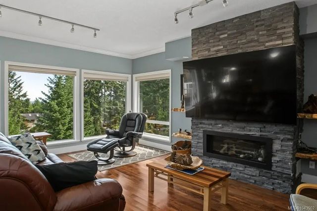 2 of 87 - 2305 Mate Pl, Nanoose Bay, BC