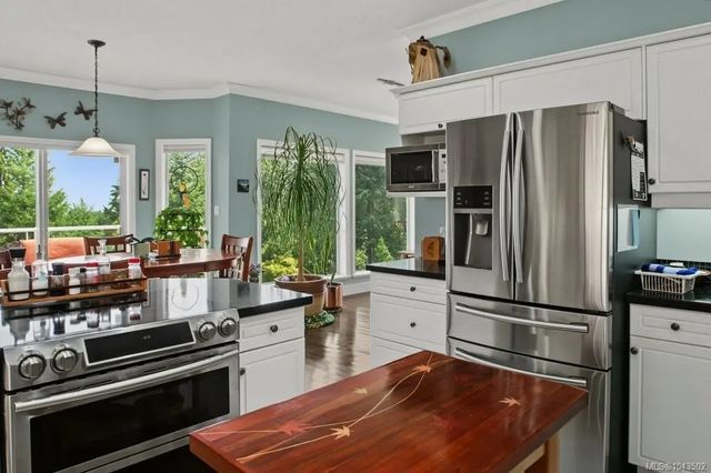 5 of 87 - 2305 Mate Pl, Nanoose Bay, BC