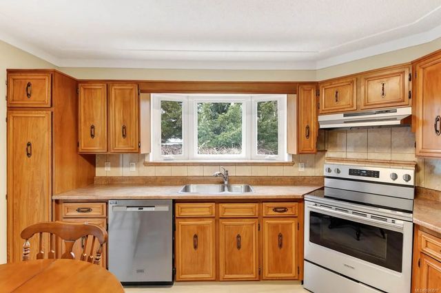 4 of 55 - 5118 Compton Rd, Port Alberni, BC
