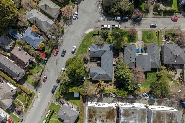2 of 50 - 2442/2462 Eastdowne Rd, Oak Bay, BC